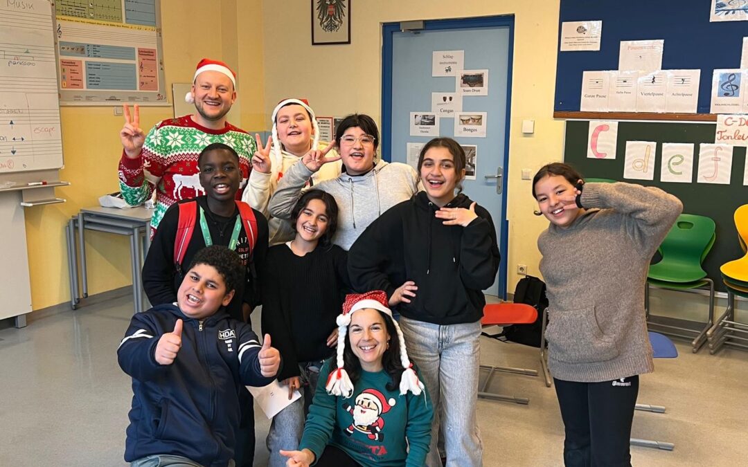 Eine fröhliche Weihnachtsstunde für unsere DaZ-Klasse.